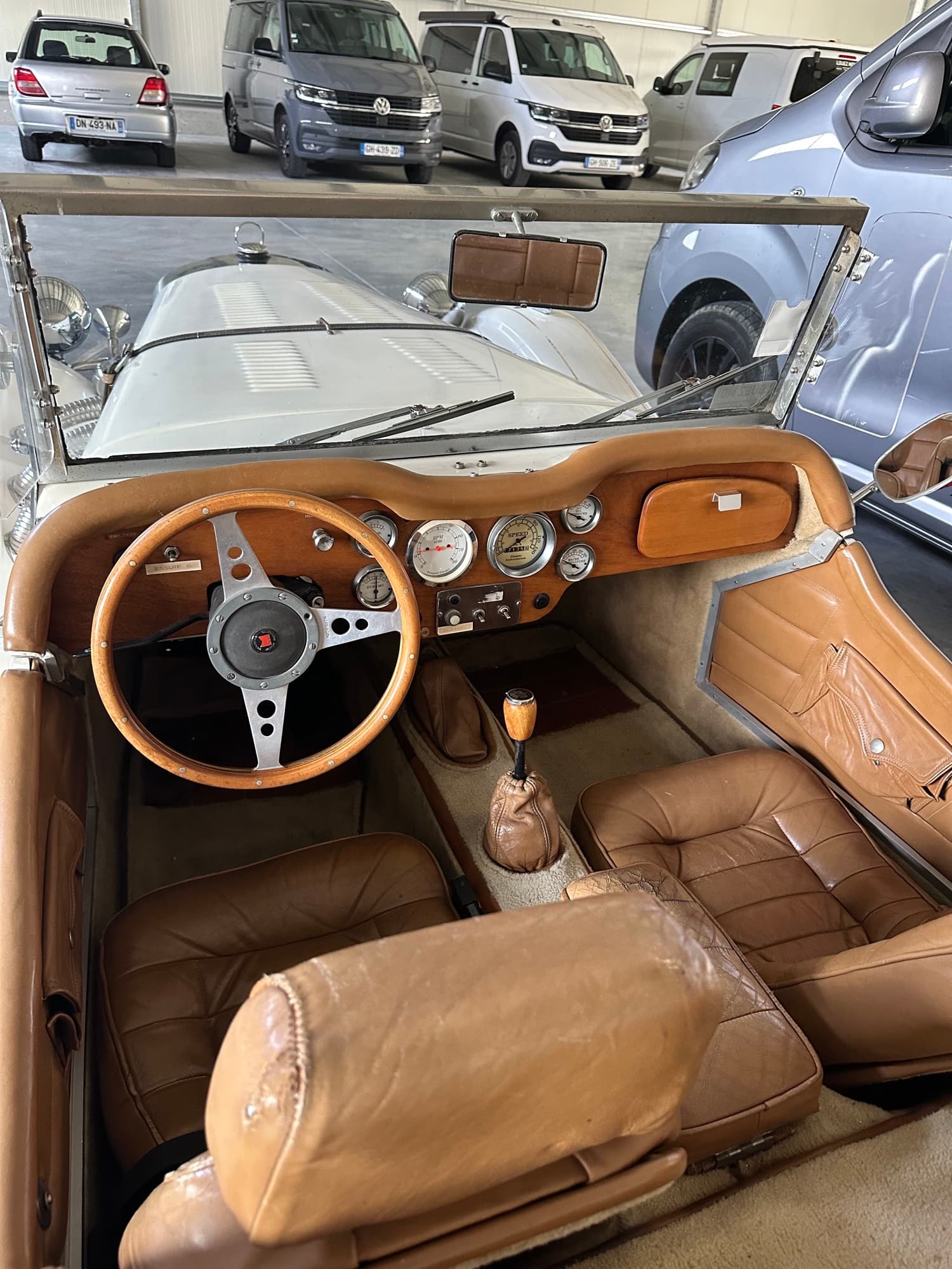Intérieur de la Mercedes Gazelle vu de côté